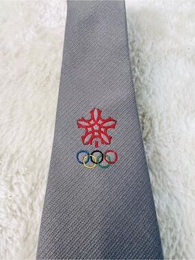 Vintage Calgary 88 Gray Tie with Olympic Rings and Red Emblem